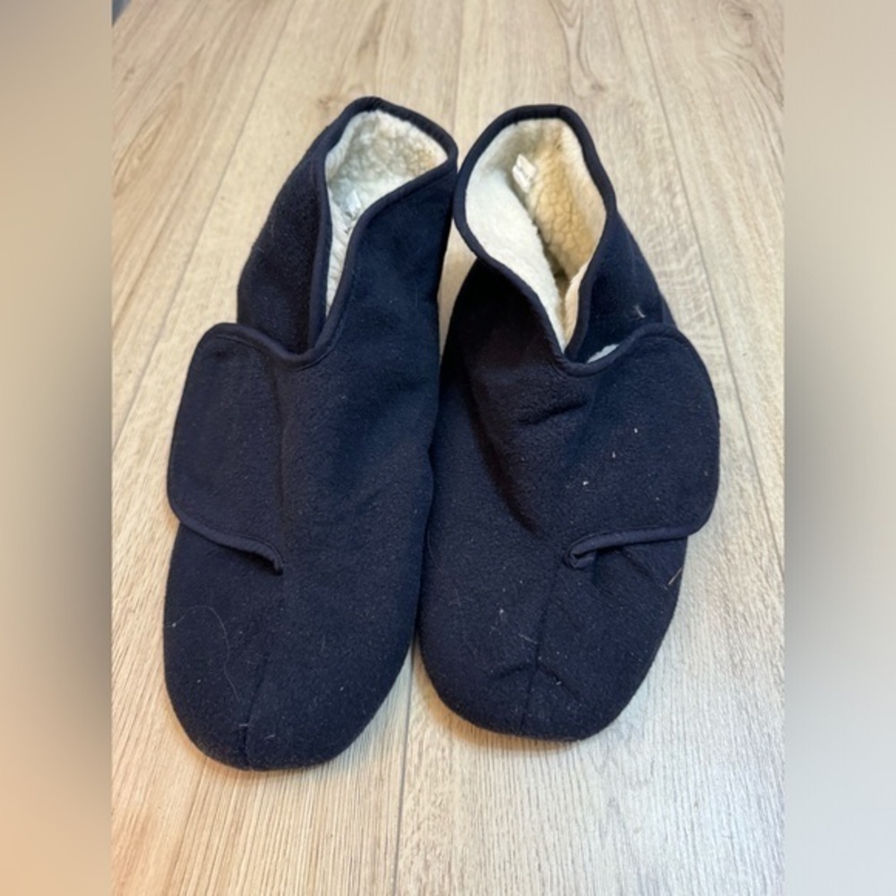 Silverts blue white Sherpa boot slippers